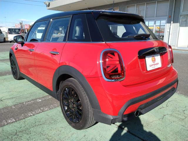 MINI クーパー クラシック・トリム 12ヵ月走行無制限保証 雹害車 Apple CarPlay コーナーセンサー 電動格納ミラー オートライト スマートキー オートエアコン ドラレコ ETC USB リヤビューカメラ Pアシスト(21枚目)