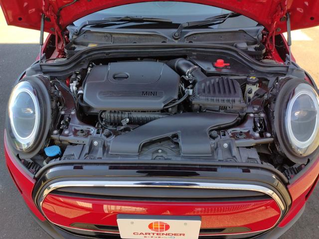 MINI クーパー クラシック・トリム 12ヵ月走行無制限保証 雹害車 Apple CarPlay コーナーセンサー 電動格納ミラー オートライト スマートキー オートエアコン ドラレコ ETC USB リヤビューカメラ Pアシスト(24枚目)