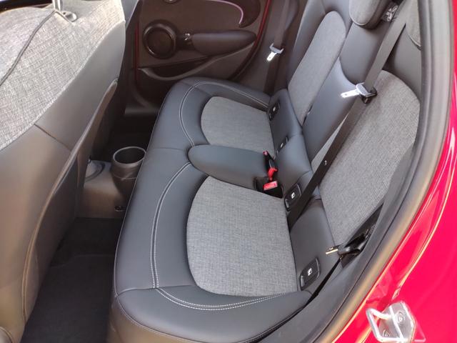 MINI クーパー クラシック・トリム 12ヵ月走行無制限保証 雹害車 Apple CarPlay コーナーセンサー 電動格納ミラー オートライト スマートキー オートエアコン ドラレコ ETC USB リヤビューカメラ Pアシスト(33枚目)