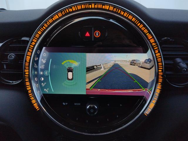 MINI クーパー クラシック・トリム 12ヵ月走行無制限保証 雹害車 Apple CarPlay コーナーセンサー 電動格納ミラー オートライト スマートキー オートエアコン ドラレコ ETC USB リヤビューカメラ Pアシスト(53枚目)