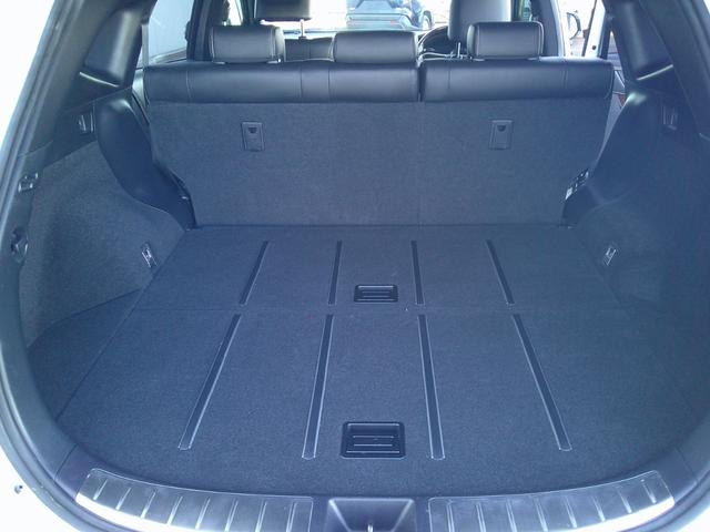 ハリアー プレミアム　４ＷＤ　ドライブレコーダー　オートクルーズコントロール　レーンアシスト　パワーシート　ナビ　ＴＶ　オートマチックハイビーム　オートライト　ＬＥＤヘッドランプ　電動リアゲート　アルミホイール（24枚目）