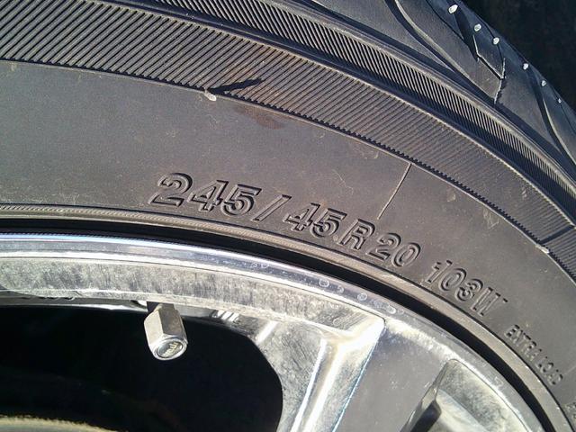 ハリアー プレミアム　４ＷＤ　ドライブレコーダー　オートクルーズコントロール　レーンアシスト　パワーシート　ナビ　ＴＶ　オートマチックハイビーム　オートライト　ＬＥＤヘッドランプ　電動リアゲート　アルミホイール（31枚目）