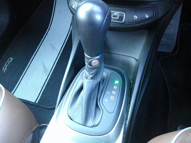 ���i�����ގ��ɕK�����삷�郌�o�[�ł��B����̂��₷�����̂ɂȂ��Ă��܂��B���Ј�x�̊����Ă��������B