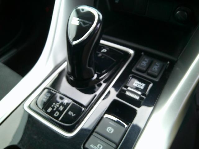 ���i�����ގ��ɕK�����삷�郌�o�[�ł��B����̂��₷�����̂ɂȂ��Ă��܂��B���Ј�x�̊����Ă��������B