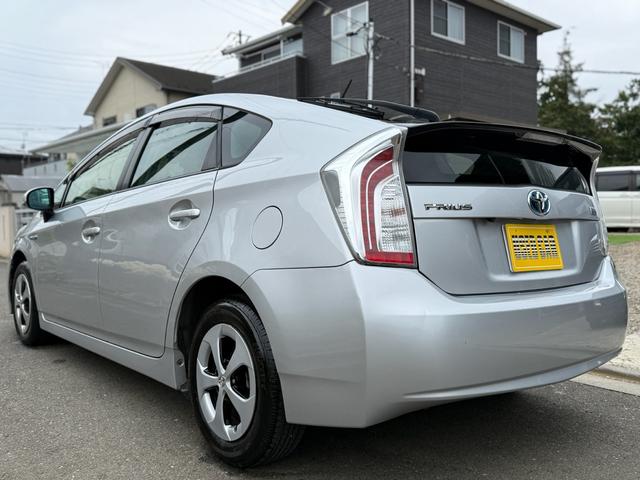 プリウス Ｇ　☆運転席パワーシート☆ナビ☆ＤＴＶ．ＤＶＤ．ＣＤ．Ｂｌｕｅｔｏｏｔｈ☆ＥＴＣ☆バックカメラ☆ドラレコ☆純正アルミ☆革巻きハンドル☆キーレス☆スマートキー☆自動防眩ミラー☆オートワイパー☆クルコン（7枚目）