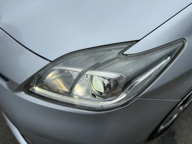 プリウス Ｇ　☆運転席パワーシート☆ナビ☆ＤＴＶ．ＤＶＤ．ＣＤ．Ｂｌｕｅｔｏｏｔｈ☆ＥＴＣ☆バックカメラ☆ドラレコ☆純正アルミ☆革巻きハンドル☆キーレス☆スマートキー☆自動防眩ミラー☆オートワイパー☆クルコン（14枚目）