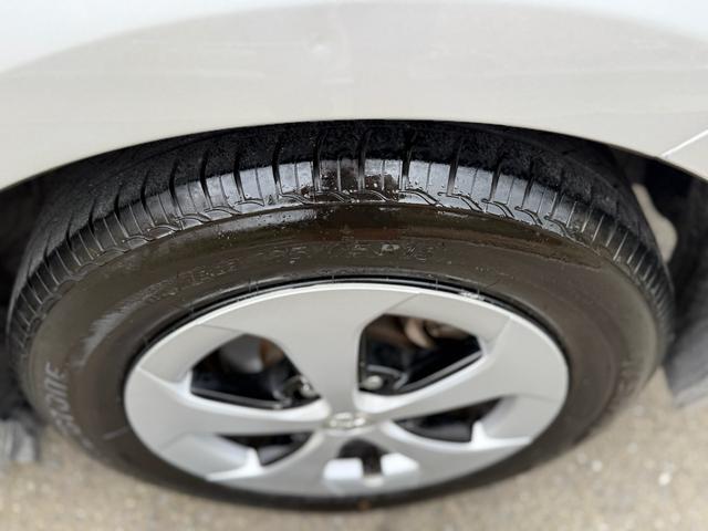 プリウス Ｇ　☆運転席パワーシート☆ナビ☆ＤＴＶ．ＤＶＤ．ＣＤ．Ｂｌｕｅｔｏｏｔｈ☆ＥＴＣ☆バックカメラ☆ドラレコ☆純正アルミ☆革巻きハンドル☆キーレス☆スマートキー☆自動防眩ミラー☆オートワイパー☆クルコン（36枚目）