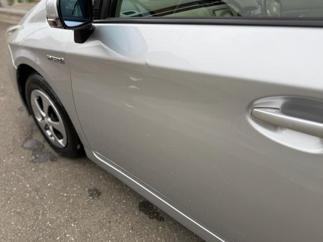 プリウス Ｇ　☆運転席パワーシート☆ナビ☆ＤＴＶ．ＤＶＤ．ＣＤ．Ｂｌｕｅｔｏｏｔｈ☆ＥＴＣ☆バックカメラ☆ドラレコ☆純正アルミ☆革巻きハンドル☆キーレス☆スマートキー☆自動防眩ミラー☆オートワイパー☆クルコン（38枚目）