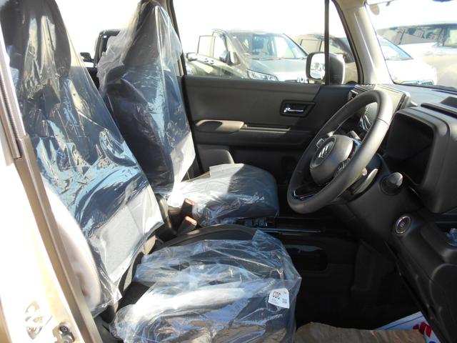 クロスビー ハイブリッドＭＺ　登録済未使用車　全方位モニター付９インチナビ　スズキコネクト対応　フルセグＴＶ　アップグレードパッケージ装着車　ヘッドアップディスプレイ　電動パーキング　パドルシフト　１６ＡＷ　全国新車メーカー保証（4枚目）