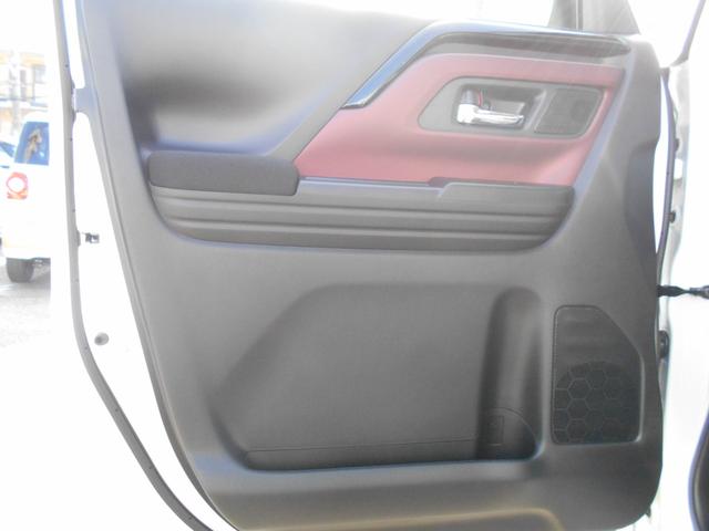 スペーシアカスタム ハイブリッドＸＳターボ　届出済未使用車　２トーンルーフ　ターボ　全方位モニター付９インチナビ　ヘッドアップディスプレイ　電動パーキング　ステアリングヒーター　シートヒーター　スリムサーキュレーター　全国新車メーカー保証（22枚目）