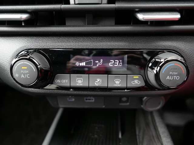 オーラ １．２　Ｇ　自動（被害軽減）ブレーキ　試乗車アップ　ＬＫＡ　サイドカメラ　カーテンエアバッグ　イモビライザー　アルミホイール　パワーウィンドウ　フルオートエアコン　キーレスエントリー　バックモニター　エアバッグ（17枚目）