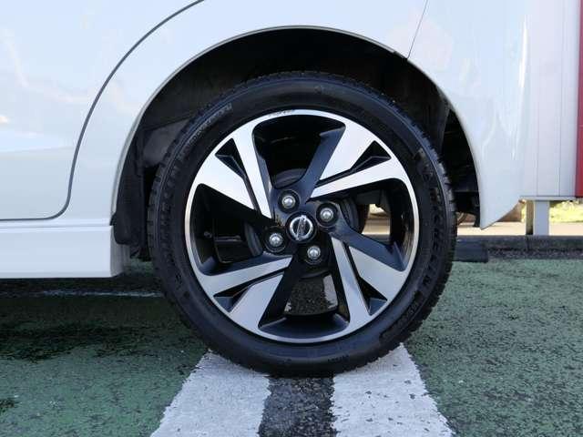 デイズ 660 ハイウェイスターGターボ 車線逸脱 記録簿 エアバック キーフリー バックカメラ パワーステアリング フルオートエアコン パワーウィンドウ ABS アルミホイール カーテンエアバッグ アイドルストップ イモビ(9枚目)