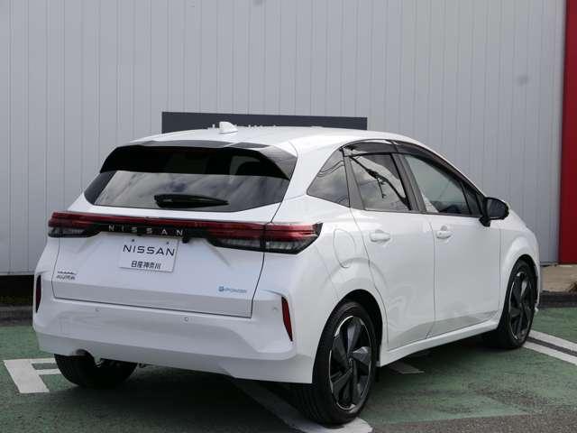 オーラ 1.2 G レザーエディション 追突防止 車線逸脱警報装置 盗難防止 記録簿 バックモニター AW キーレスエントリー オートエアコン ABS パワーウィンドウ ISS サイドカメラ パワステ Wエアバック カーテンエアバック(3枚目)