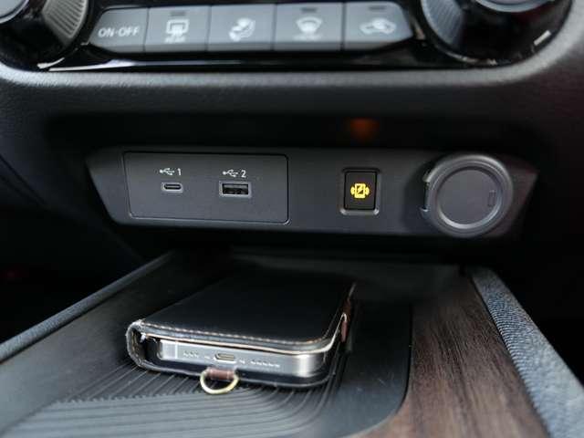 オーラ 1.2 G レザーエディション 追突防止 車線逸脱警報装置 盗難防止 記録簿 バックモニター AW キーレスエントリー オートエアコン ABS パワーウィンドウ ISS サイドカメラ パワステ Wエアバック カーテンエアバック(17枚目)