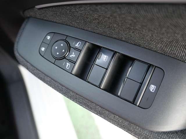 オーラ 1.2 G レザーエディション 追突防止 車線逸脱警報装置 盗難防止 記録簿 バックモニター AW キーレスエントリー オートエアコン ABS パワーウィンドウ ISS サイドカメラ パワステ Wエアバック カーテンエアバック(18枚目)