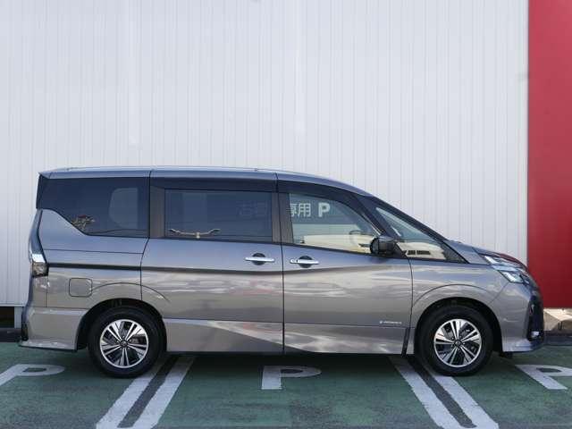 セレナ 1.2 e-POWER ハイウェイスター V エマジェンシーブレーキ レーンアシスト 点検記録簿付 クルコン Aストップ イモビ フルオートエアコン アルミホイール エアバック キーフリー ABS パワステ パワーウィンドウ Wエアバック(8枚目)