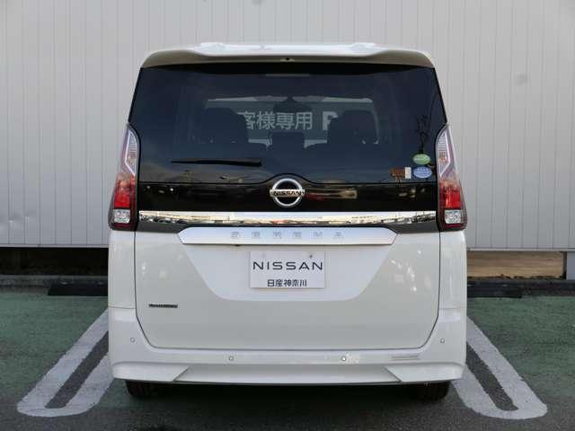 セレナ ２．０　Ｘ　ＶセレクションＩＩ（7枚目）