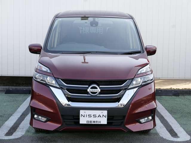 セレナ ２．０　ハイウェイスター　Ｖセレクション　Ｉ－ＳＴＯＰ　両側ＡＳＤ　Ａクルーズ　車線逸脱　キーレス　オートエアコン　パワーウインドウ　エアバッグ　アルミ　ＡＢＳ　パワーステアリング　盗難防止システム　サイドカーテンエアバック　助手席エアバッグ（5枚目）