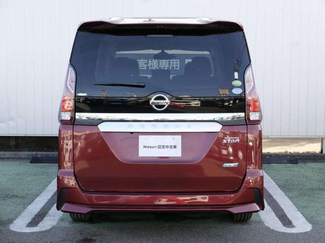 セレナ ２．０　ハイウェイスター　Ｖセレクション　Ｉ－ＳＴＯＰ　両側ＡＳＤ　Ａクルーズ　車線逸脱　キーレス　オートエアコン　パワーウインドウ　エアバッグ　アルミ　ＡＢＳ　パワーステアリング　盗難防止システム　サイドカーテンエアバック　助手席エアバッグ（7枚目）