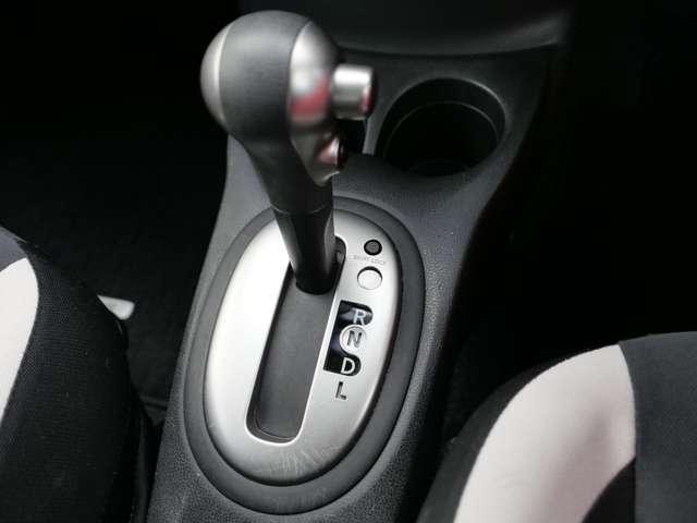 ノート 1.2 X DIG-S ナビ バックカメラ 前後ドラレコ ETC エマージェンシブレーキ アイドリングストップ機能 左右エアバック イモビ AAC スマキー バックカメラ付き レーンアシスト ETC 整備記録簿 パワーウィンドウ ドライブレコーダー ABS ナビTV(19枚目)