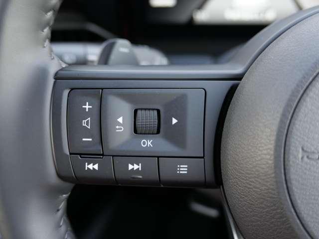 セレナ 2.0 ハイウェイスターV W電動スライド クルコン レーンアシスト 展示試乗車UP 盗難防止システム カーテンエアバッグ アルミホイール キーフリー 記録簿 エアコン ABS パワーウィンドウ パワーステアリング 踏間違い防止(11枚目)