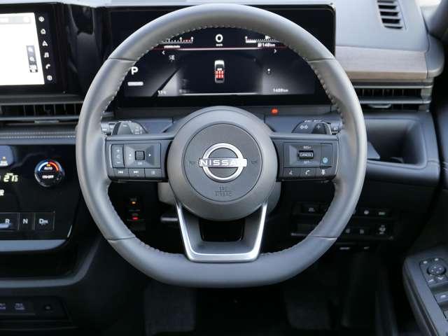 セレナ 2.0 ハイウェイスターV W電動スライド クルコン レーンアシスト 展示試乗車UP 盗難防止システム カーテンエアバッグ アルミホイール キーフリー 記録簿 エアコン ABS パワーウィンドウ パワーステアリング 踏間違い防止(13枚目)