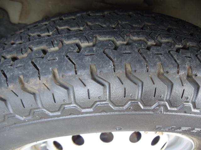 キャリイトラック KCエアコン・パワステ農繁仕様 5MT 3方開き デフロック ハイ&ロー切り替えスイッチ AM/FMラジオ 運転席エアバッグ ワンオーナー(20枚目)