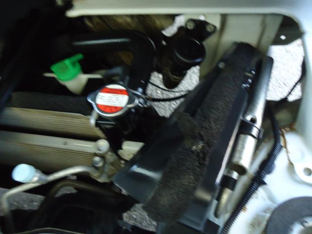 キャリイトラック KCエアコン・パワステ オートマ 3方開き 運転席エアバッグ AM/FMラジオ(14枚目)