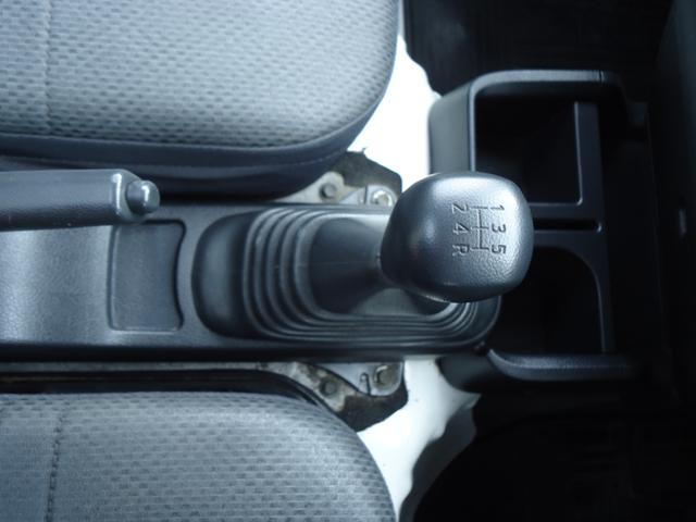 ハイゼットトラック スタンダード　５ＭＴ　エアコン　パワステ　３方開　運転席エアバッグ　ＡＭ／ＦＭラジオ　４枚リーフ（7枚目）