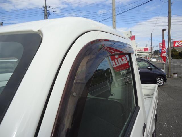 ハイゼットトラック スタンダード　５ＭＴ　エアコン　パワステ　３方開　運転席エアバッグ　ＡＭ／ＦＭラジオ　４枚リーフ（17枚目）