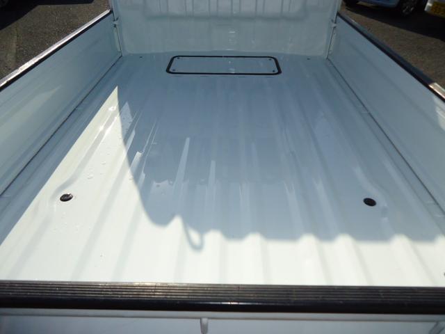 NT100クリッパートラック DX農繁仕様 4WD 5MT ローハイ切り替えスイッチ エアコン パワステ 3方開き ETC 運転席エアバッグ AM/FMラジオ 作業灯(5枚目)