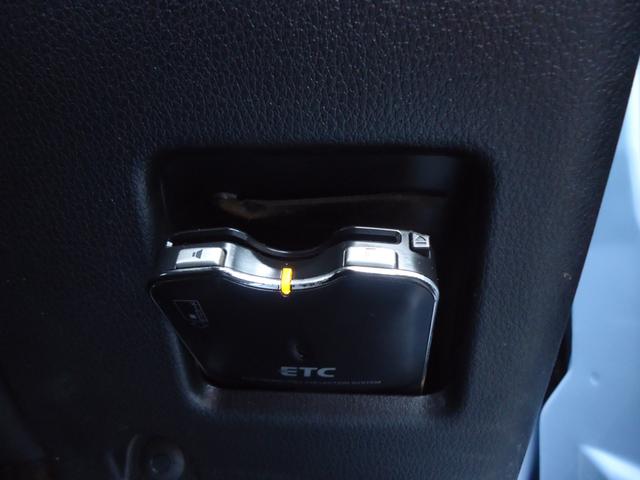 ハイゼットトラック スタンダード 4WD 5MT エアコン パワステ 3方開き ETC 運転席エアバッグ AM/FMラジオ(9枚目)