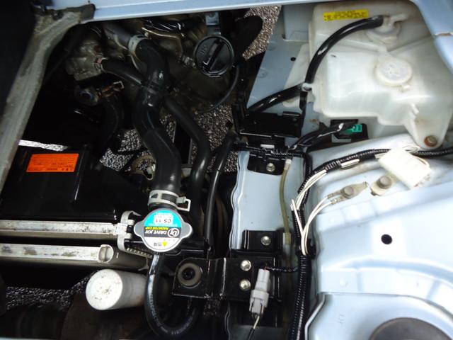 ハイゼットトラック スタンダード 4WD 5MT エアコン パワステ 3方開き ETC 運転席エアバッグ AM/FMラジオ(18枚目)