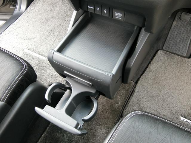 オデッセイ アブソルート・ＥＸ　純正ナビ　フルセグＴＶ　ＢｌｕｅｔｏｏｔｈＡｕｄｉｏ　ＤＶＤビデオ　ＨＤＭＩ　ＵＳＢ　バックカメラ　ＥＴＣ　ドラレコ　シティブレーキアクティブシステム　電動シート　クルーズコントロール　７人乗　禁煙車（33枚目）