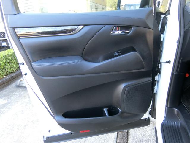 TOYOTA ALPHARD 2.5S TYPE GOLD III