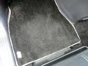 助手席側フロアーマットも運転席側同様に綺麗な状態です!