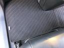 助手席側フロアーマットも運転席側同様に綺麗な状態です!