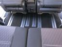サードシートのフロアーマットも同様に、綺麗な状態です!