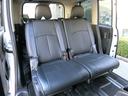 セカンドシートを横スライドする事で、2人掛けのベンチシートモードも可能!