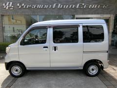 お仕事にもプライベートにも大活躍間違い無しのハイゼットカーゴＤＸ　ＳＡＩＩＩが入荷して参りました！　内外装、程度の良い綺麗なお車で、走行距離も２．７ｋｍと大変少ない、お買い得でおススメの禁煙車両です！ 3