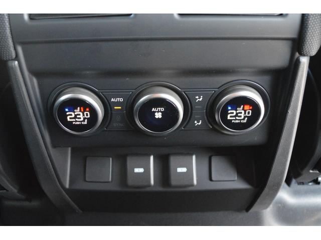 ディフェンダー １１０Ｖ８カルパチアンエディション　Ｐ５２５　電動サイドステップ　２２インチアルミホイール　ＭＥＲＩＤＩＡＮサラウンドサウンド　マトリックスＬＥＤヘッドライト　パノラミックルーフ　ブラックコントラストルーフ＆トテールドア　ヒーター＆クーラーシート（13枚目）