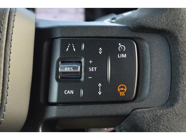 ディフェンダー １１０Ｖ８カルパチアンエディション　Ｐ５２５　電動サイドステップ　２２インチアルミホイール　ＭＥＲＩＤＩＡＮサラウンドサウンド　マトリックスＬＥＤヘッドライト　パノラミックルーフ　ブラックコントラストルーフ＆トテールドア　ヒーター＆クーラーシート（21枚目）