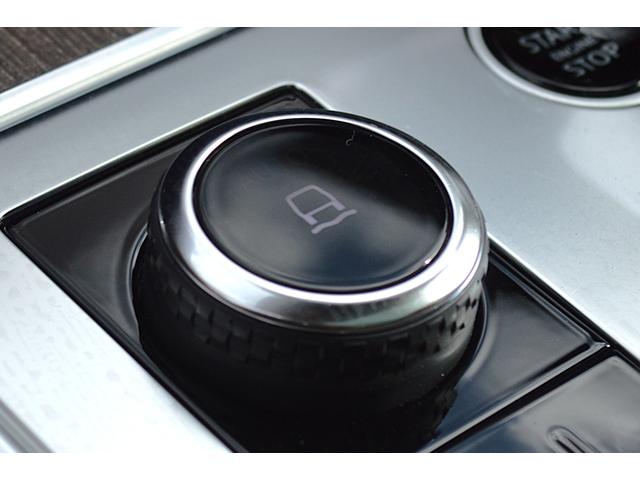 レンジローバー ＳＥ　Ｄ３００　スタンダードホイールベース　２０２３ＭＹ　ワンオーナー　電動サイドステップ（19枚目）