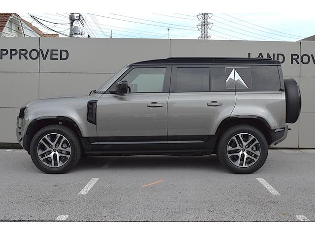 ディフェンダー 110X-ダイナミックSE D350 HAKUBA EDITION スライディングパノラミックルーフ ソフトクローズテールドア エアサスペンションパック 3ゾーンエアコン スペアホイールカバー(ボディ同色) クリアサイドビューミラー(5枚目)