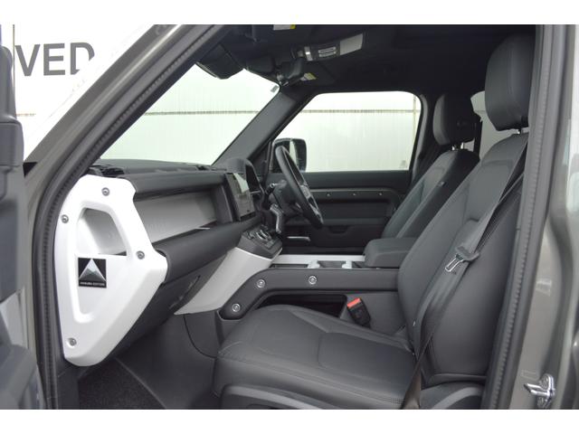 ディフェンダー 110X-ダイナミックSE D350 HAKUBA EDITION スライディングパノラミックルーフ ソフトクローズテールドア エアサスペンションパック 3ゾーンエアコン スペアホイールカバー(ボディ同色) クリアサイドビューミラー(9枚目)