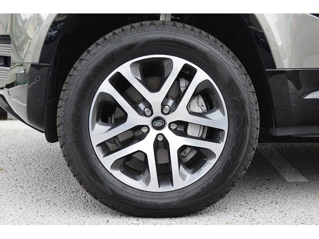 ディフェンダー 110X-ダイナミックSE D350 HAKUBA EDITION スライディングパノラミックルーフ ソフトクローズテールドア エアサスペンションパック 3ゾーンエアコン スペアホイールカバー(ボディ同色) クリアサイドビューミラー(13枚目)