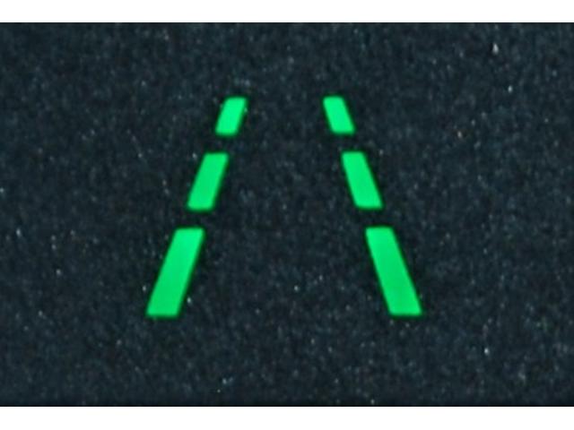 ディフェンダー 110X-ダイナミックSE D350 HAKUBA EDITION スライディングパノラミックルーフ ソフトクローズテールドア エアサスペンションパック 3ゾーンエアコン スペアホイールカバー(ボディ同色) クリアサイドビューミラー(19枚目)