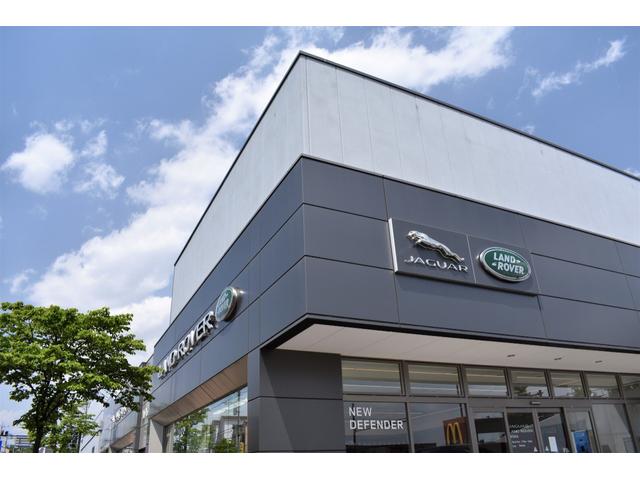 ディフェンダー 130SE D300 ブライトエクステリアパック スライディングパノラミック クリアサイトビューミラー 20インチアルミ シートヒーター全席 フグランプ 12WAYパワーシートメモリー付き リカバリーフック(2枚目)