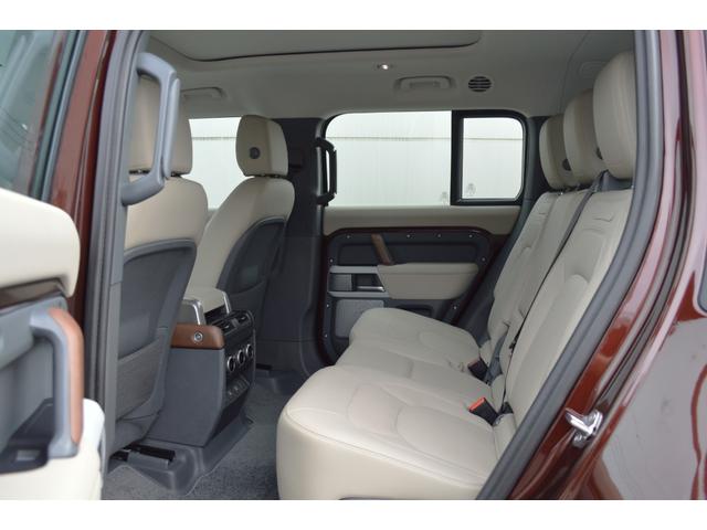 ディフェンダー 130SE D300 ブライトエクステリアパック スライディングパノラミック クリアサイトビューミラー 20インチアルミ シートヒーター全席 フグランプ 12WAYパワーシートメモリー付き リカバリーフック(12枚目)