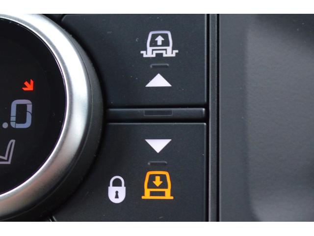 ディフェンダー 130SE D300 ブライトエクステリアパック スライディングパノラミック クリアサイトビューミラー 20インチアルミ シートヒーター全席 フグランプ 12WAYパワーシートメモリー付き リカバリーフック(19枚目)